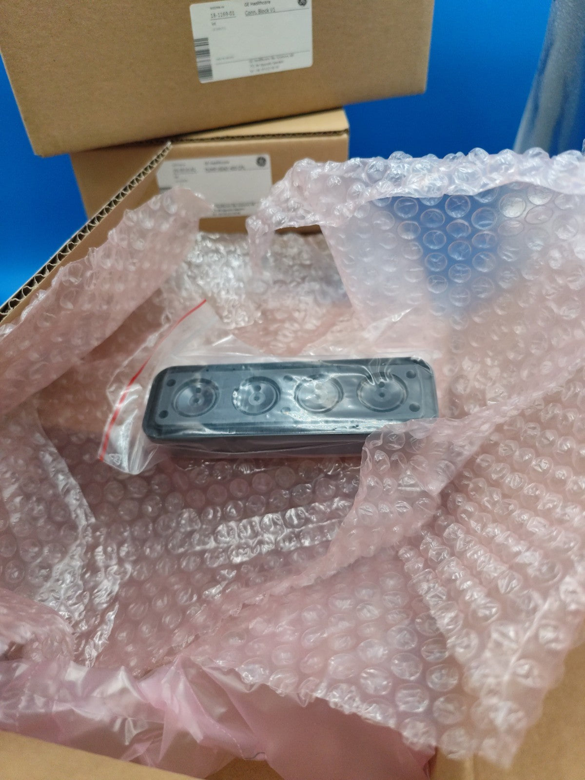 conn. block v2 GE 18-1169-02