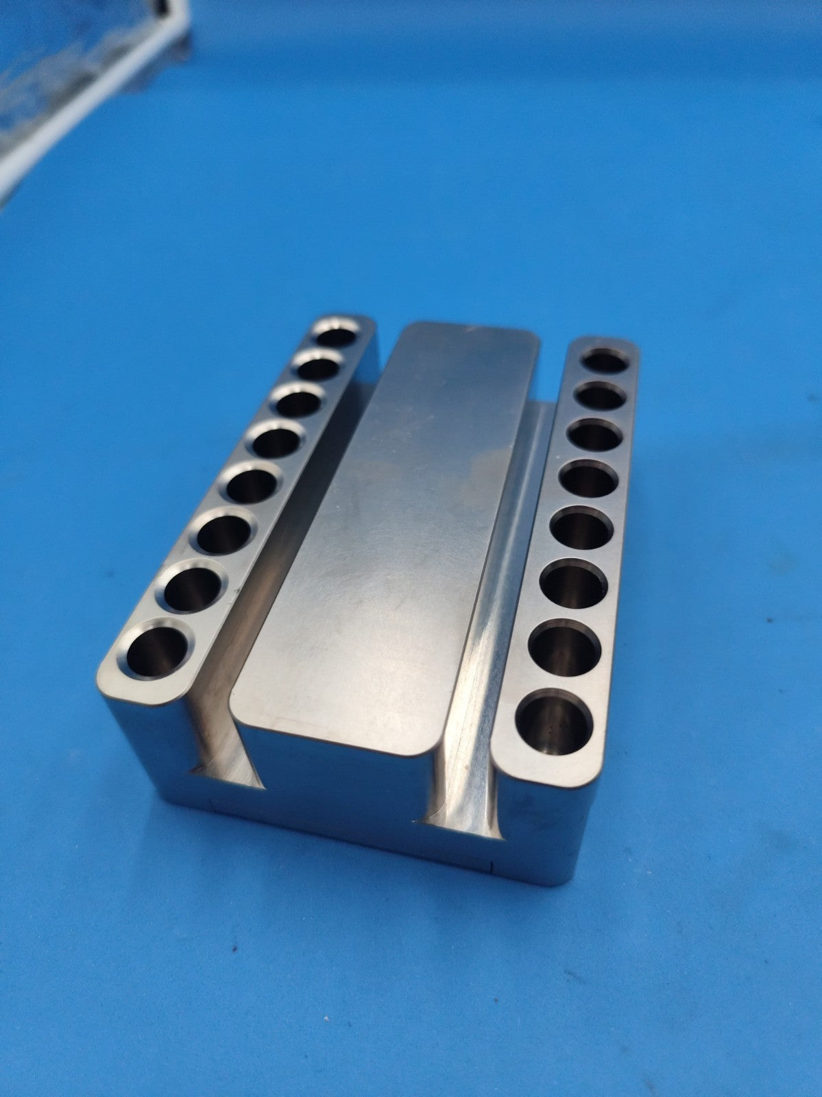 Applied Biosystems CytKick Max Tube Cooling Rack