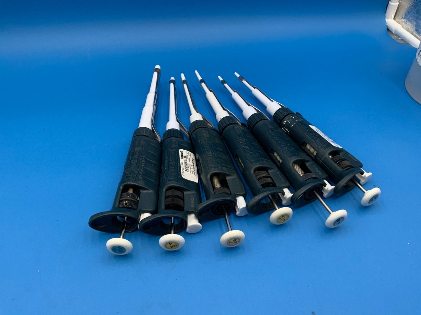 Gilson Pipetman or Equivalent Adjustable Single Multi Channel Manual Pipette Set