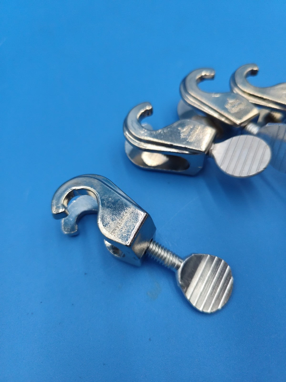 fisher flexaframe Hook Connector 14-666-18Q