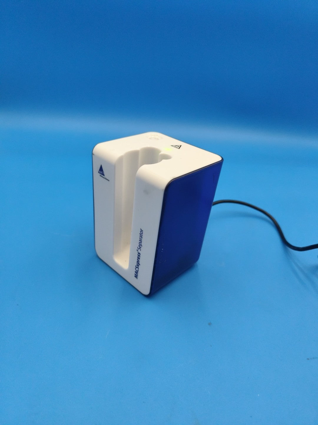 Miltenyi Biotec MACSxpress separator With Power Supply Magnetic Separation Stand