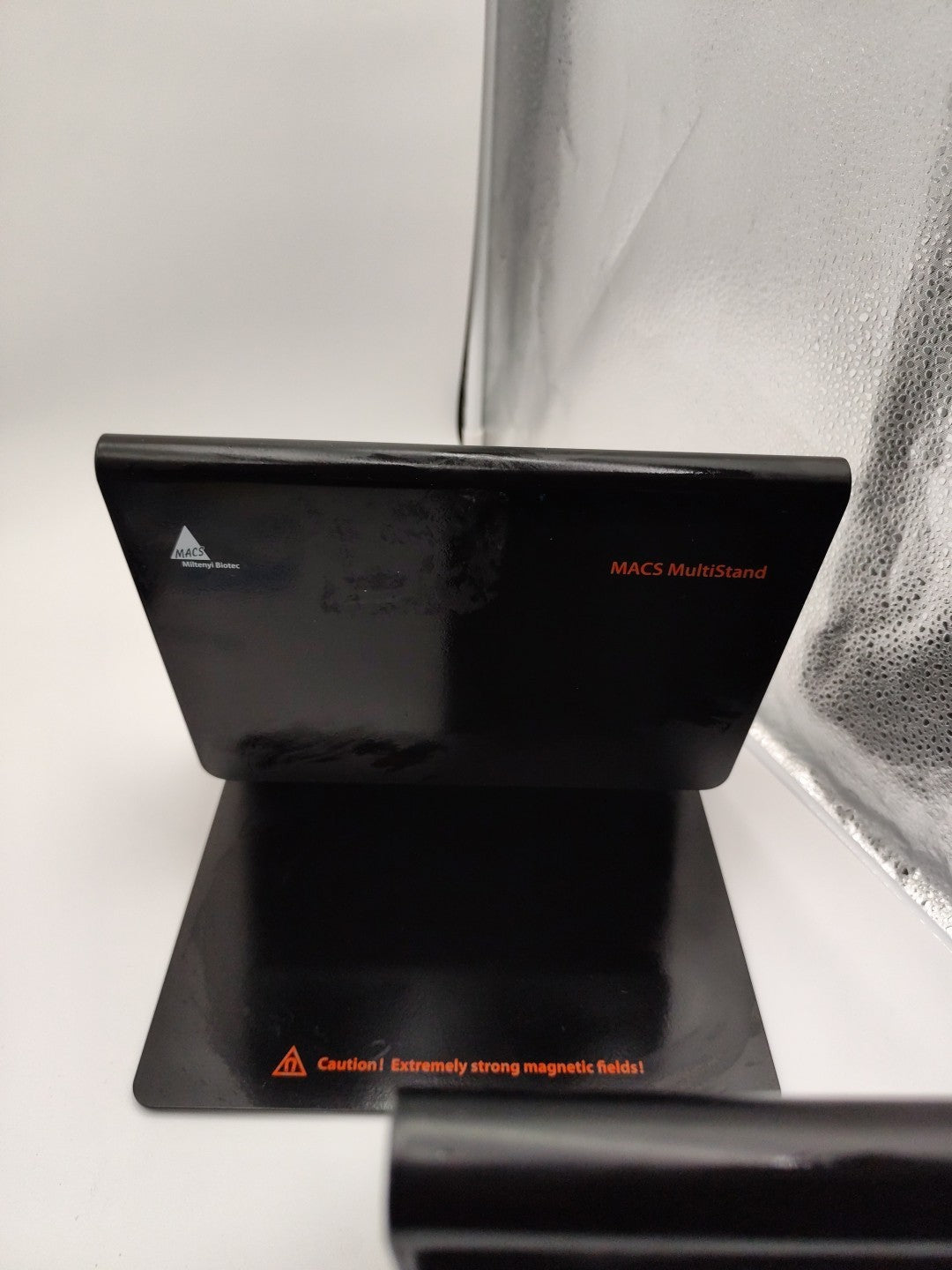 MACS Multi Stand For Magnetic Separation