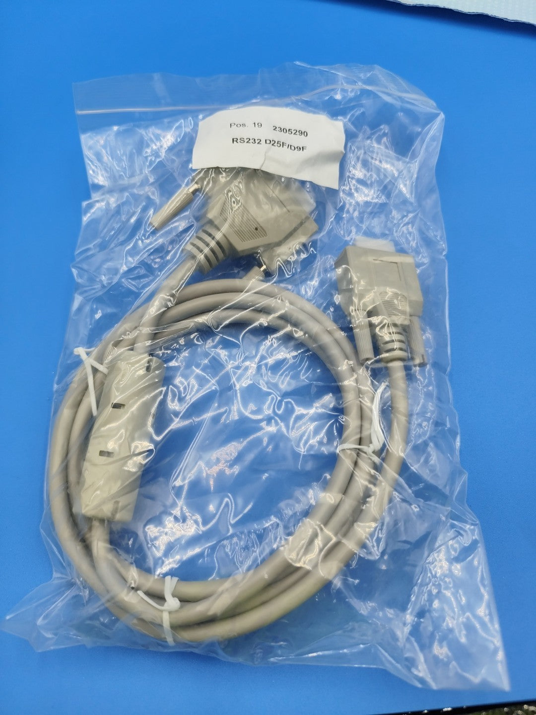 Serial Cable F9/F25 THM2305290