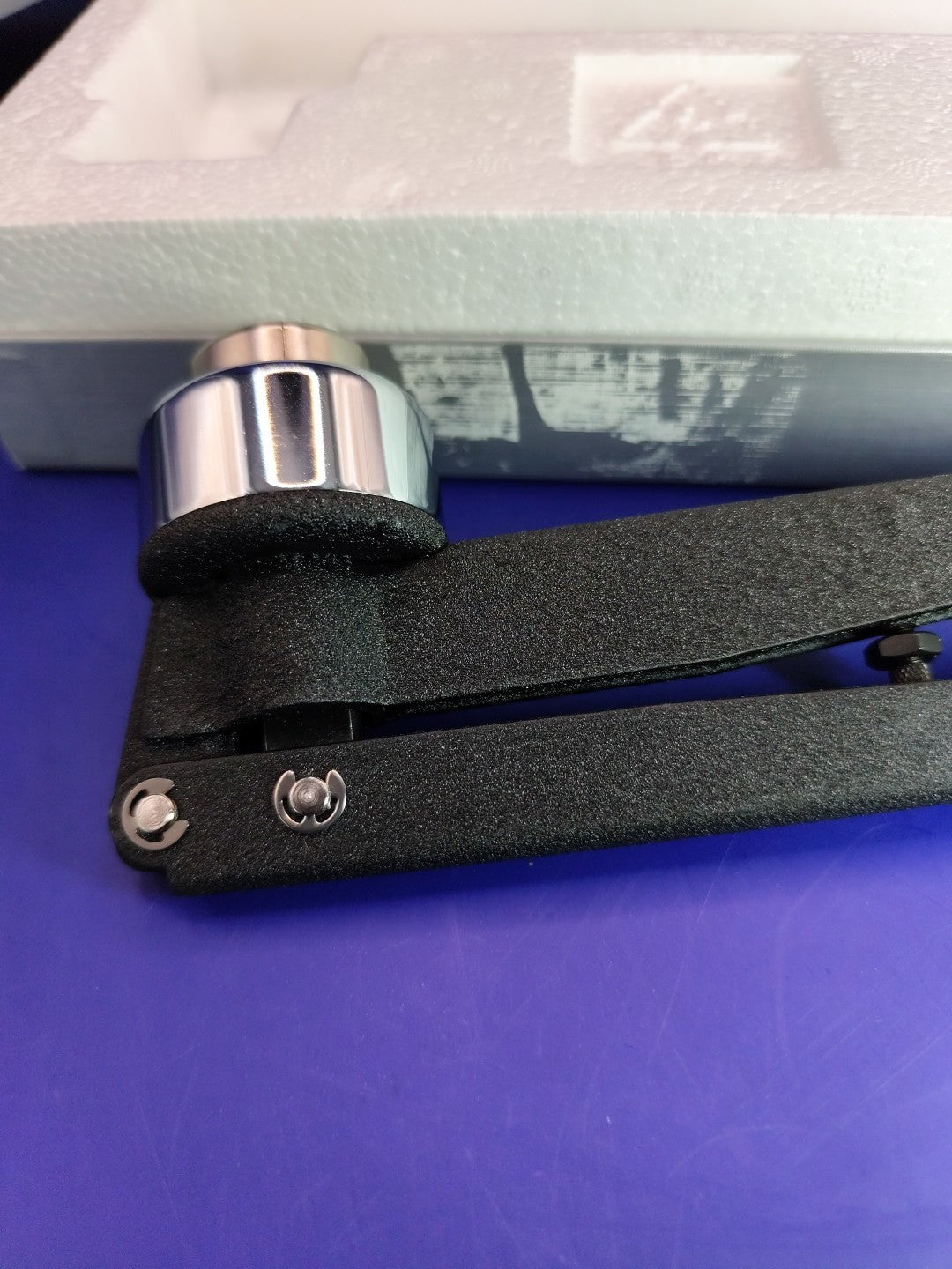 Vial Decapper For 11mm Seals 33181U Supelco