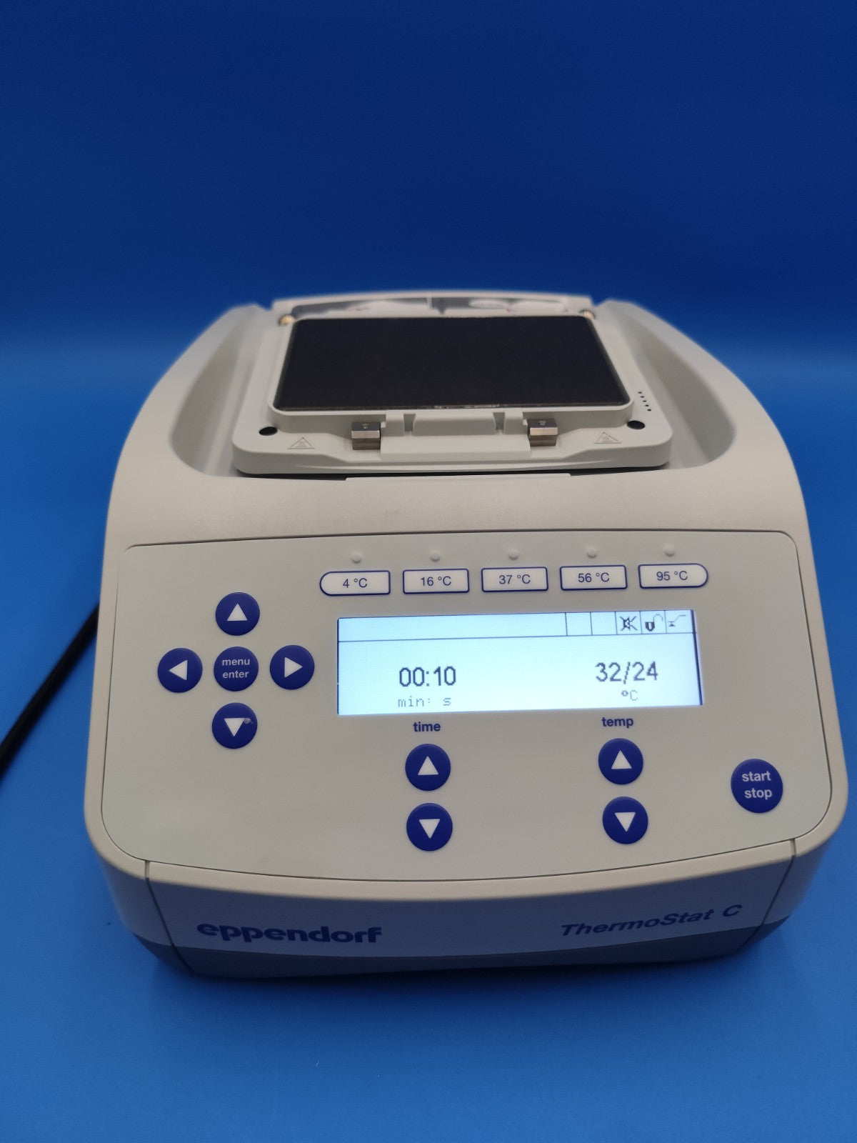 Eppendorf 5383 Thermostat C Heating And Cooling Device