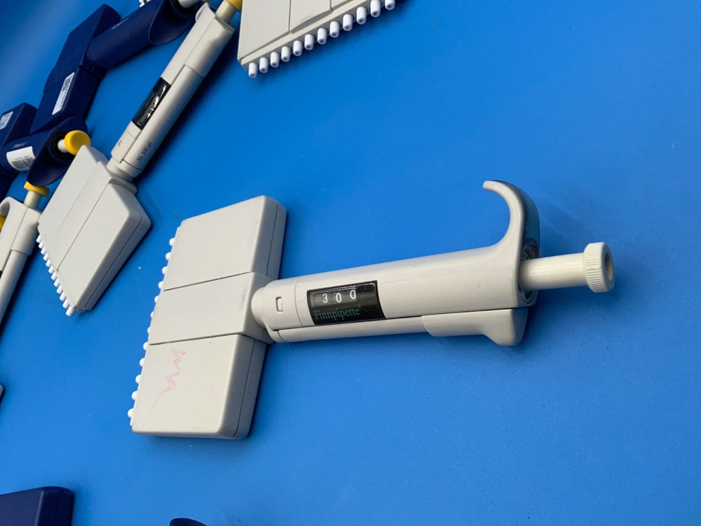 Thermo Finnpipette and F2 MultiChannel Pipette 8 12 16 Channel