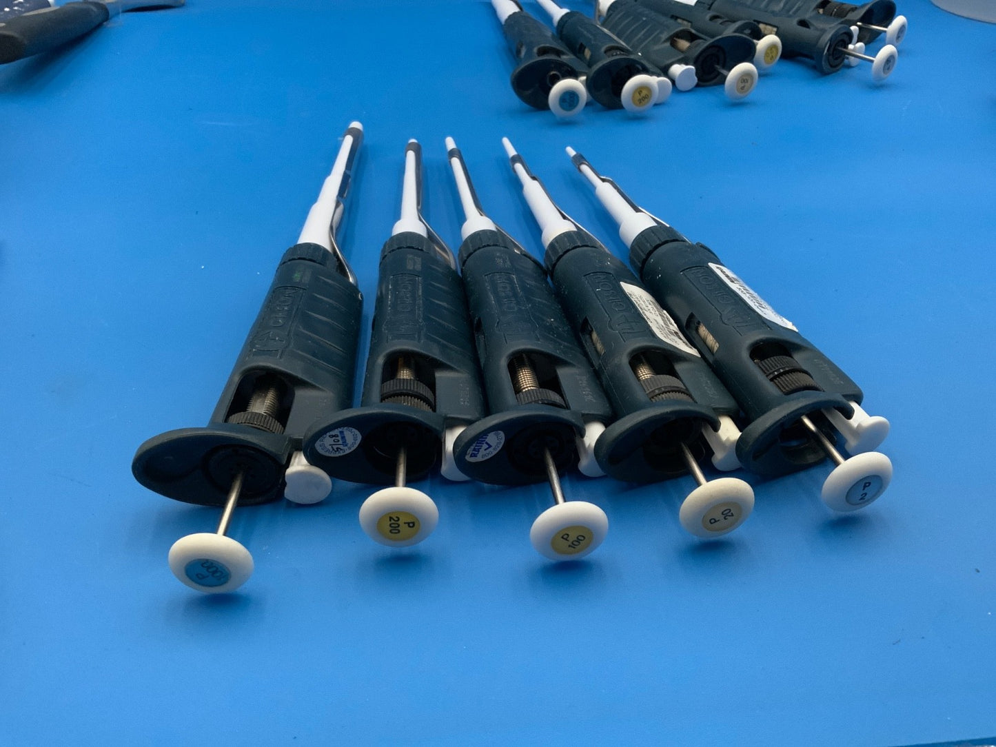 Gilson Pipetman or Equivalent Adjustable Single Multi Channel Manual Pipette Set