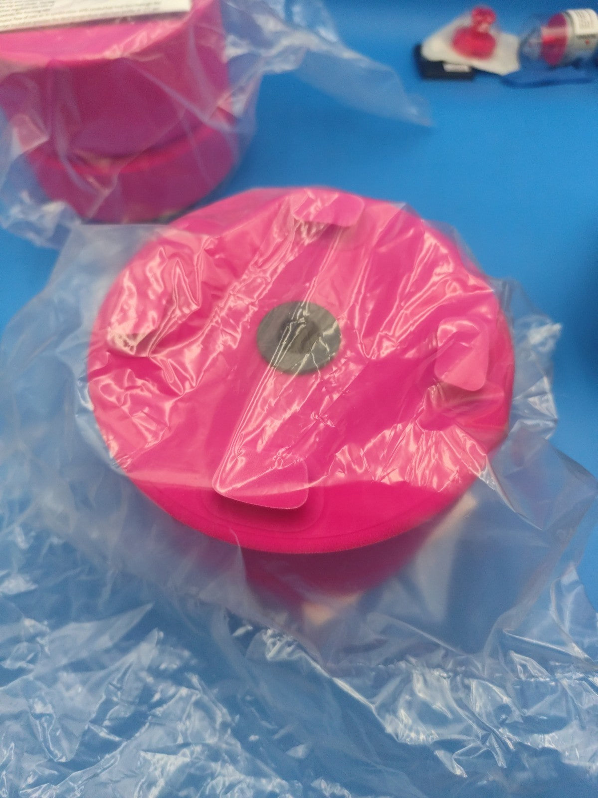 New coolcell FTS30 freezing container  Pink Color Corning New 
