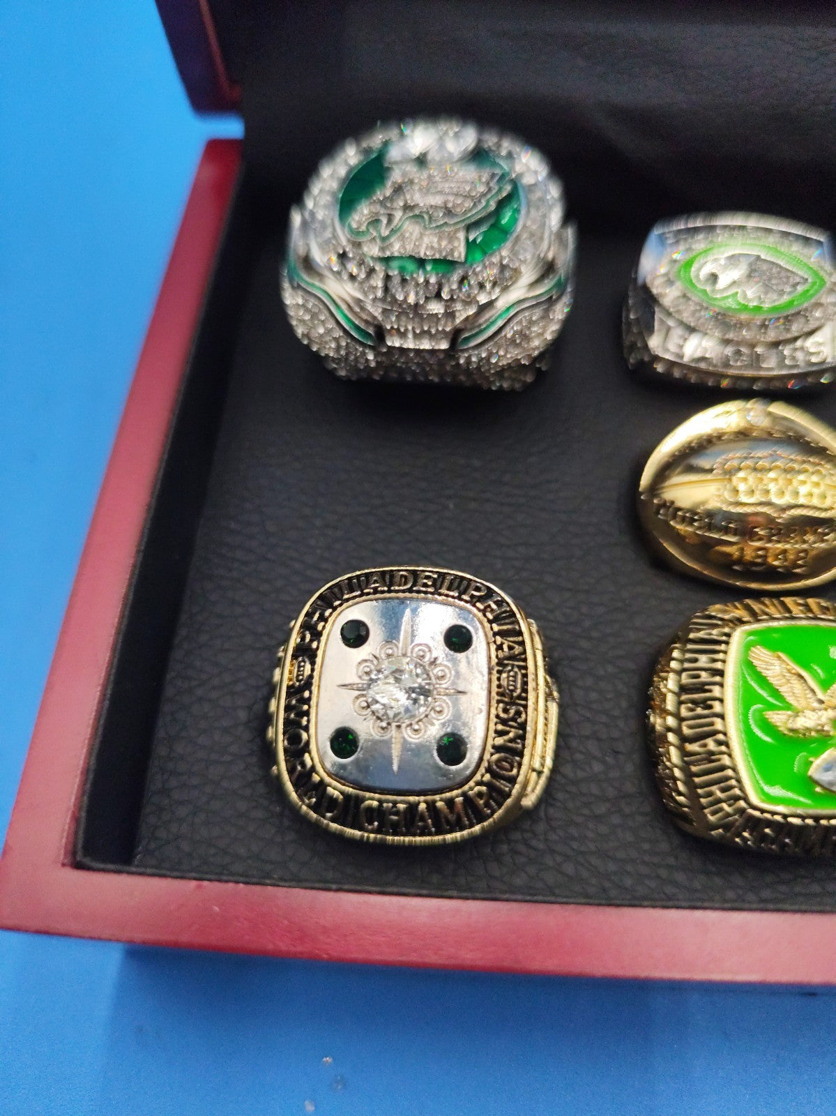 set of Philadelphia Eagles football championship rings Set 7