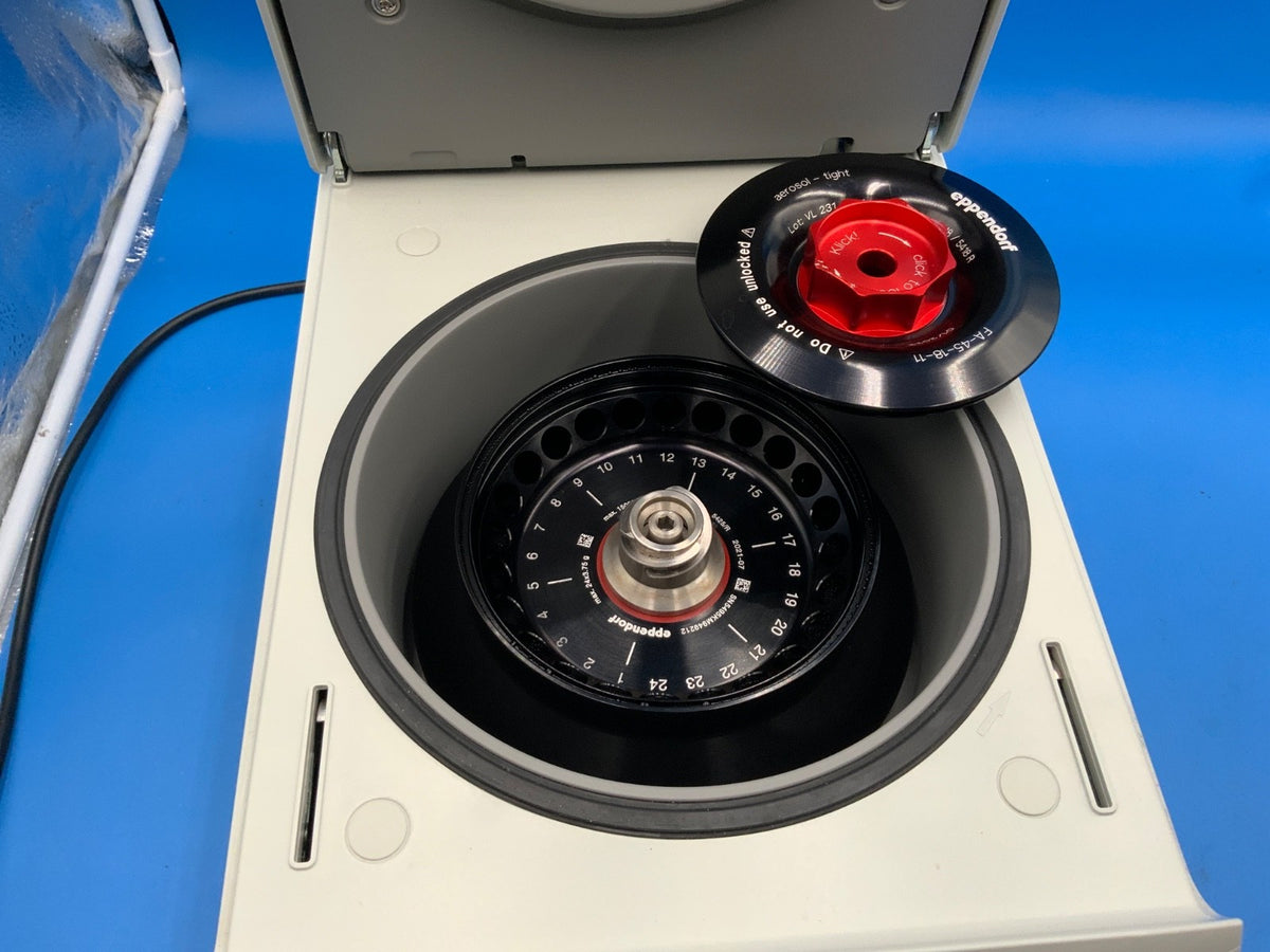 Eppendorf 5425 Centrifuge with FA-24X2 Rotor See Video Warranty
