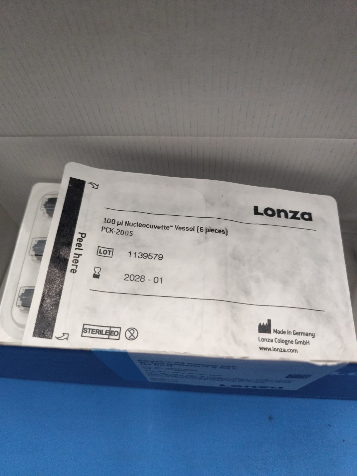 Lonza Amaxa P3 Primary Cell 4D-Nucleofector X Kit L  P/N V4XP-3024
