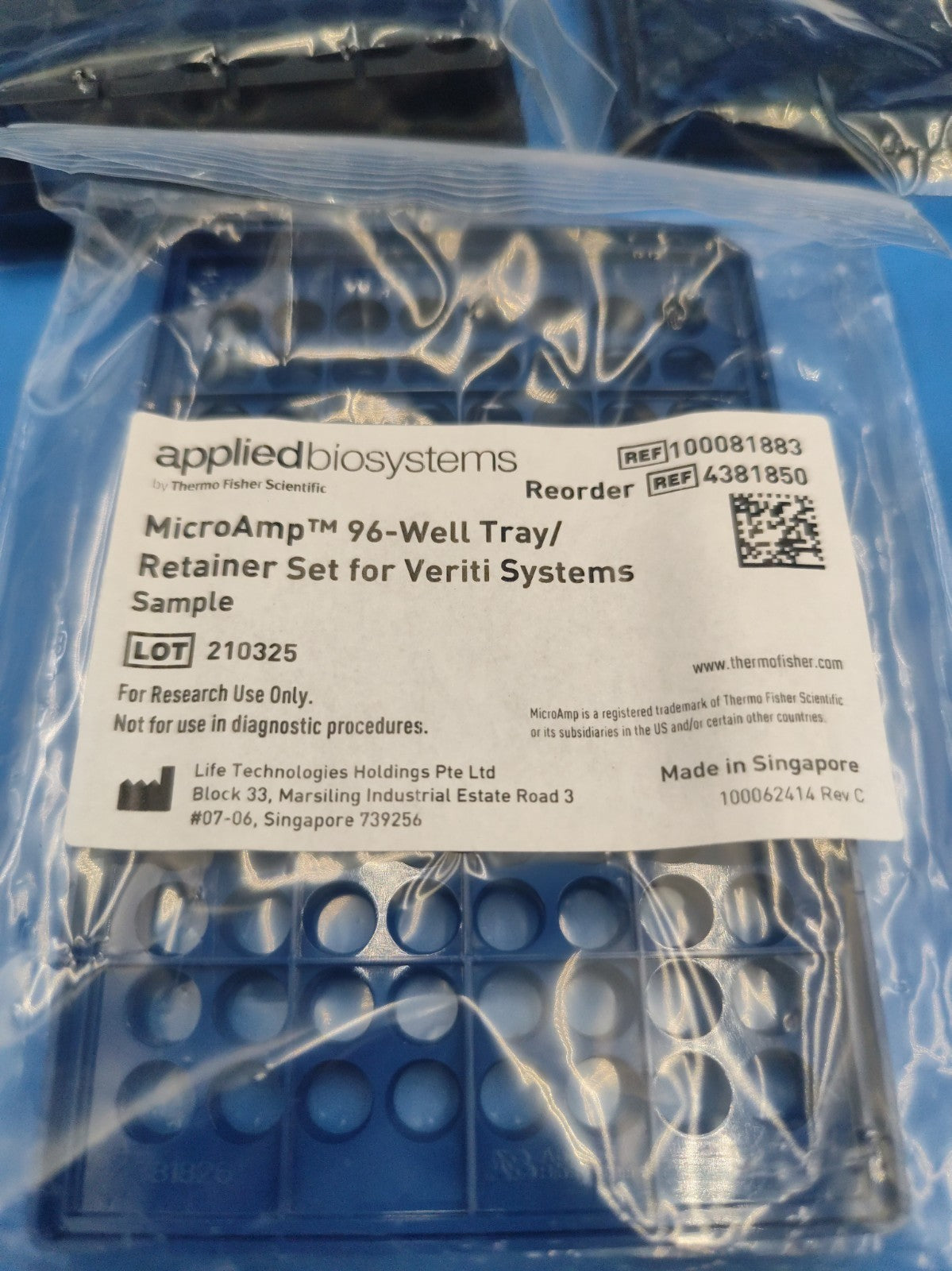 Microamp Splash Free Base Tray Retainer Set Of 3