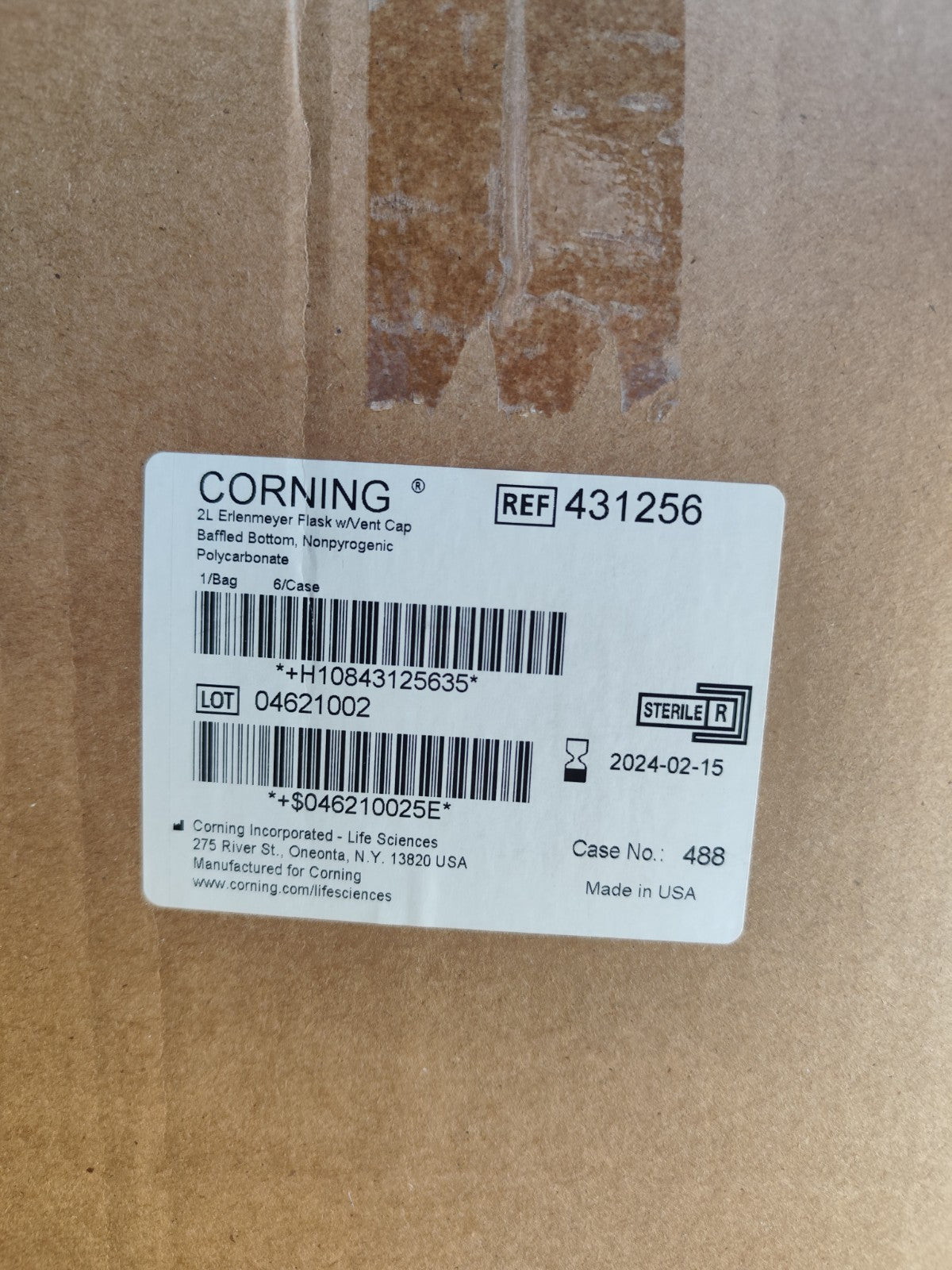 Corning 431256 Erlenmeyer Flask with Vent Cap 2 L Baffled Open Case 3