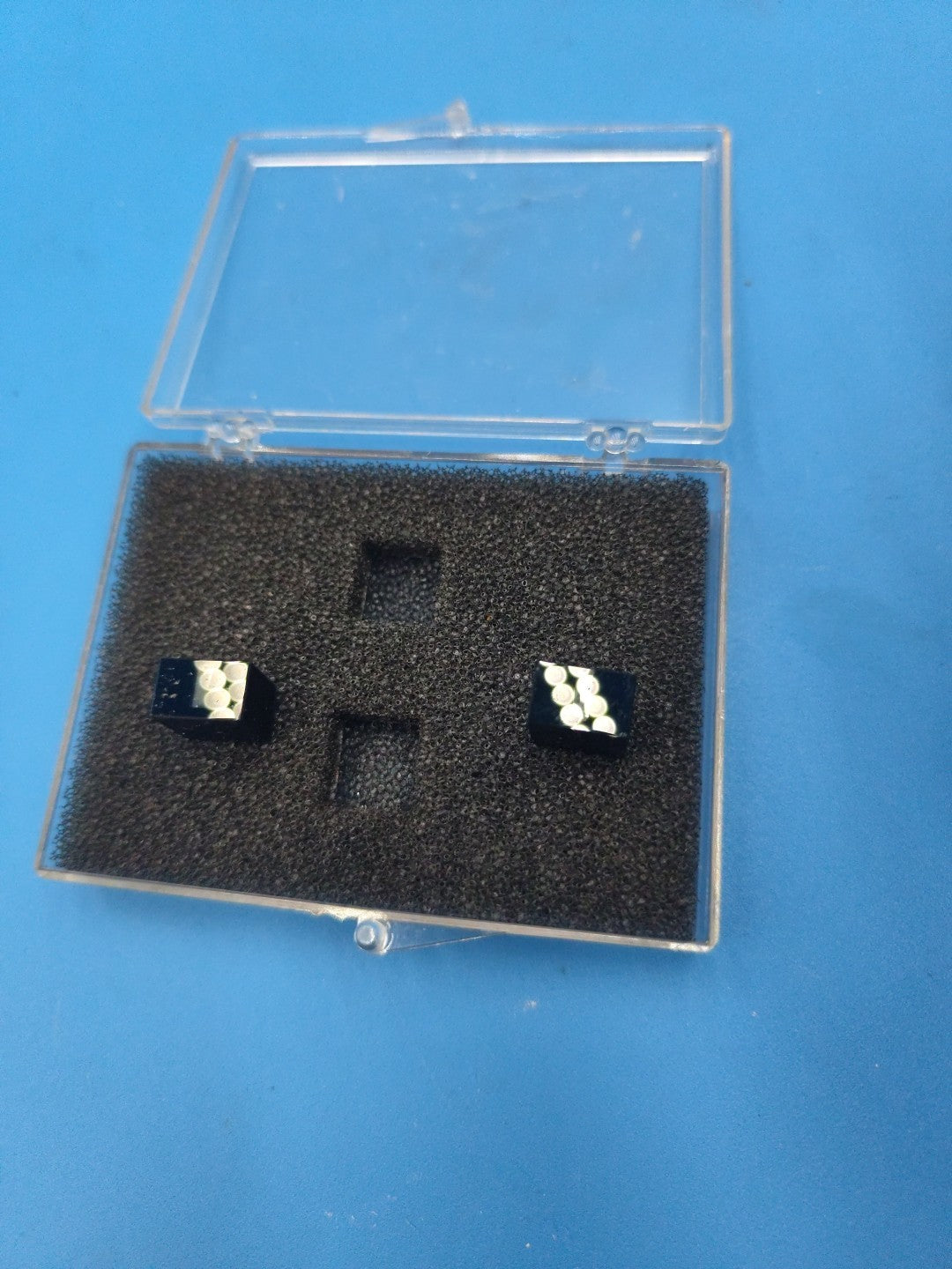 Small Volume Cuvette Pair Of 2 In Box .