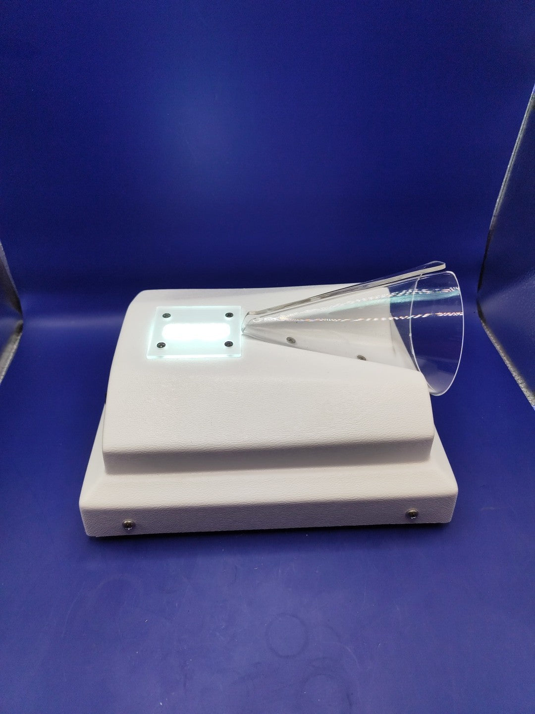 562-IRCIlluminated Tail Injection Cone Plas Labs