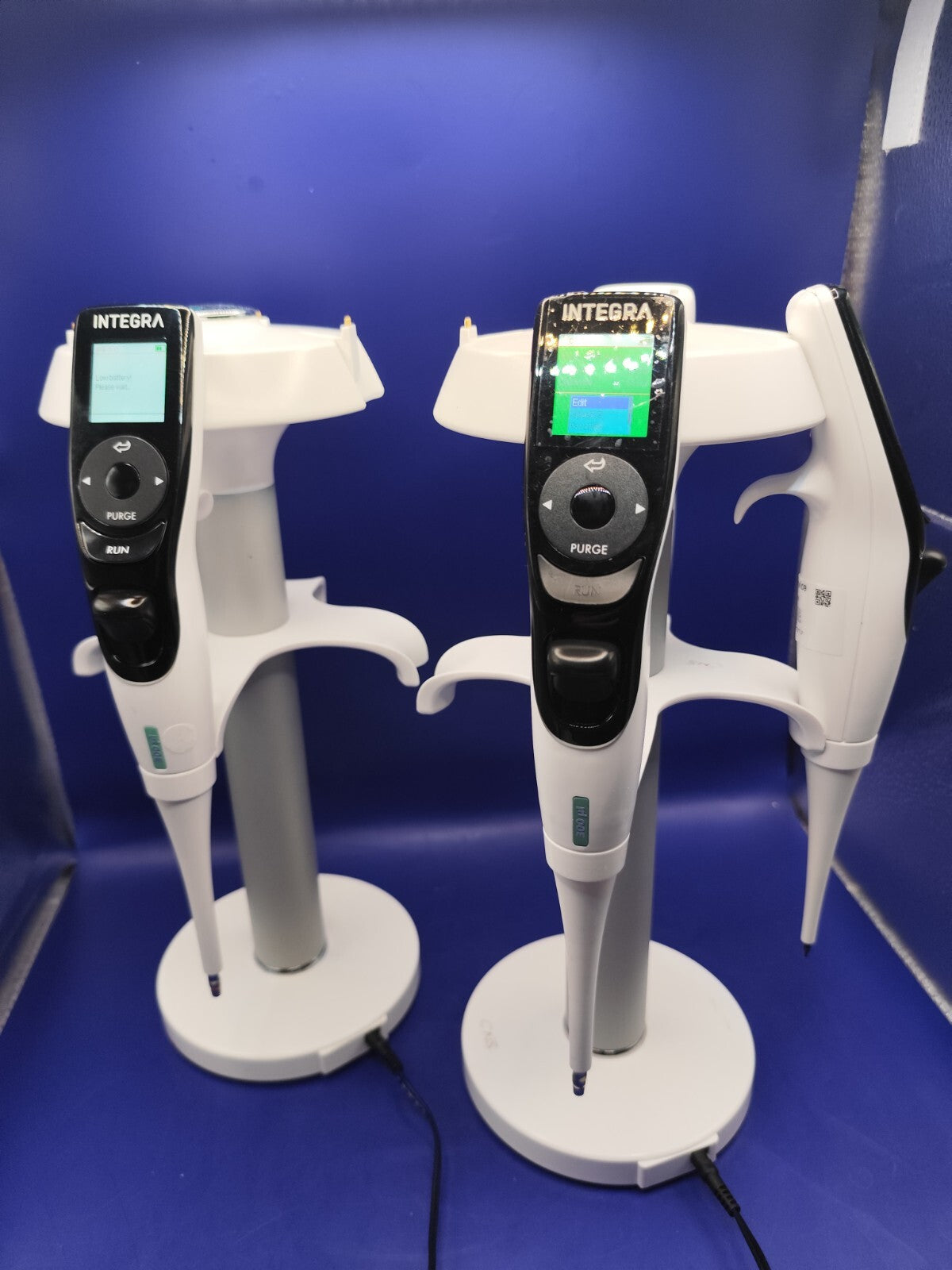 Integra electronic pipette adjustable spacing single multi channel