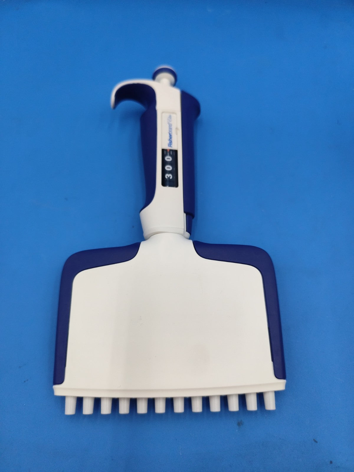 Fisherbrand Elite 12 Channel Multichannel Pipette 30-300 ul