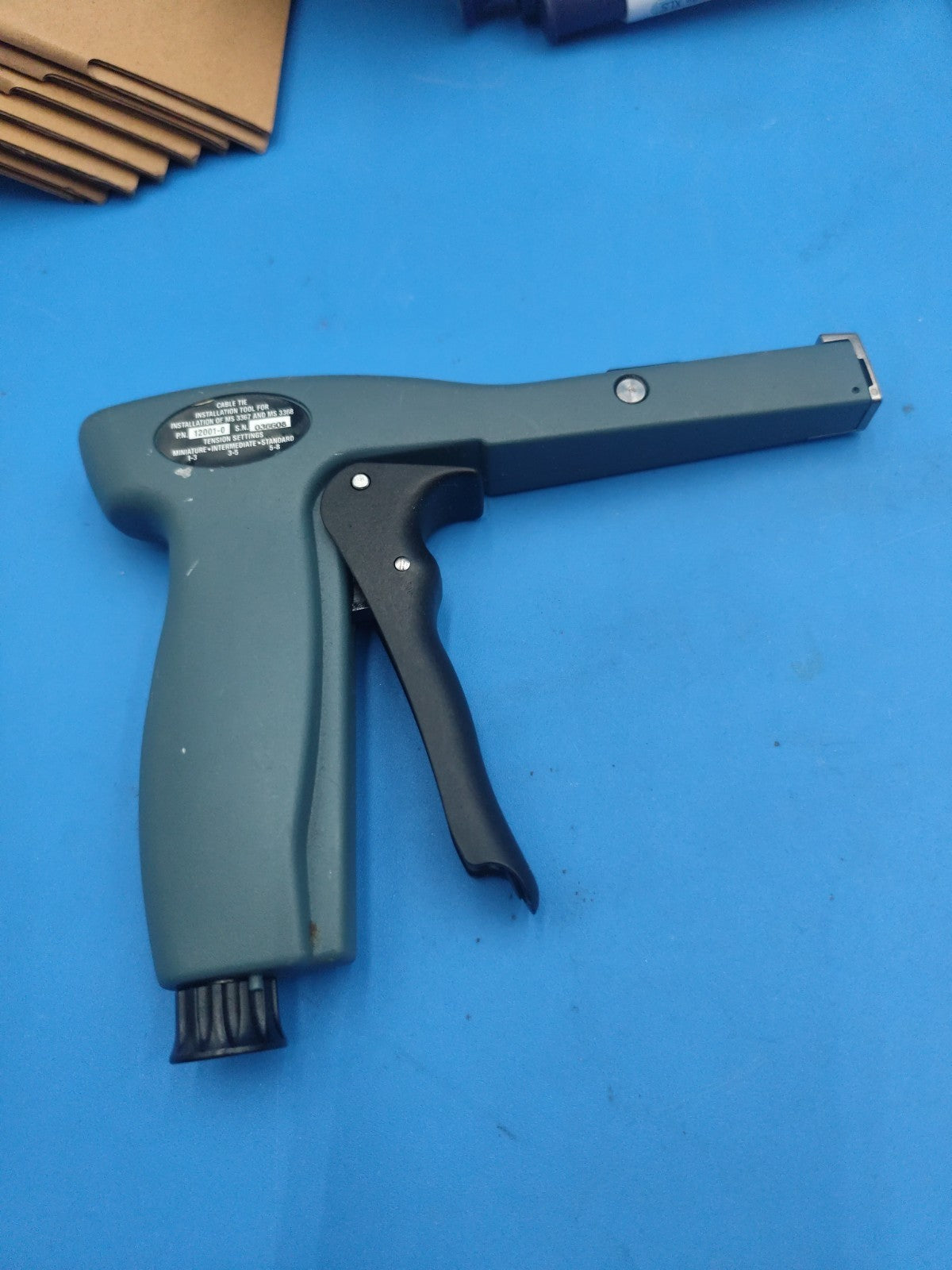 Avery Dennison 12001-0 Cable Tie Bundling Gun