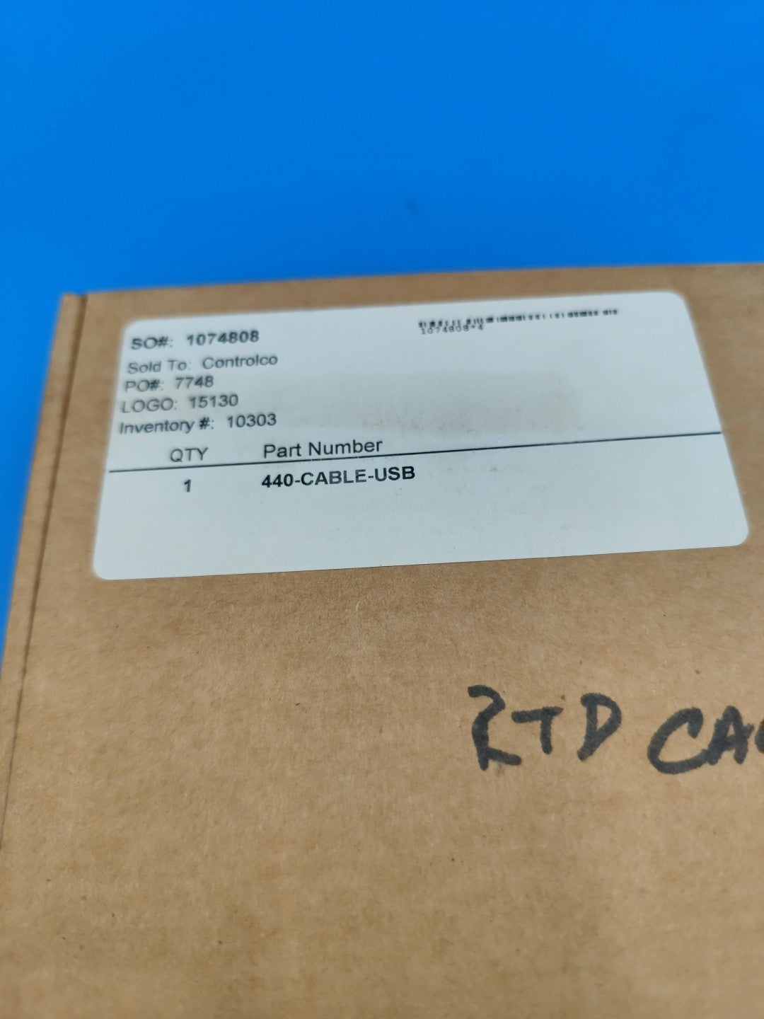 10303 COMMUNICATION CABLE AND SOFTWARE 440-CABLE-USB