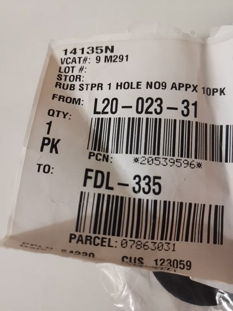 No.14-135N 9 Pieces Fisherbrand One-Hole Rubber Stoppers #9