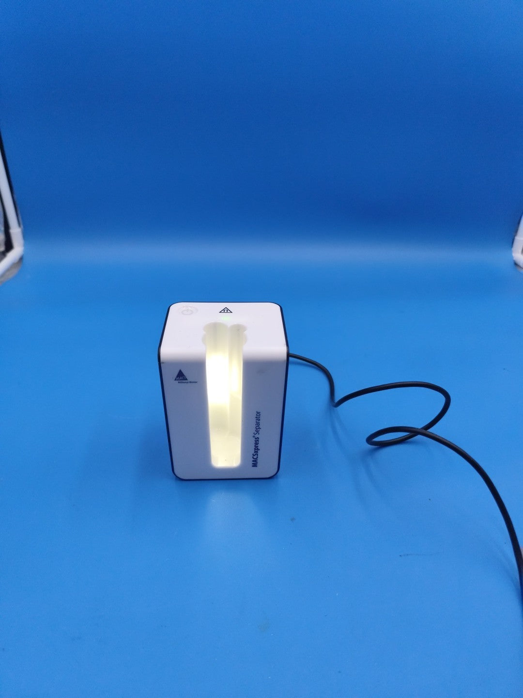 Miltenyi Biotec MACSxpress separator With Power Supply Magnetic Separation Stand