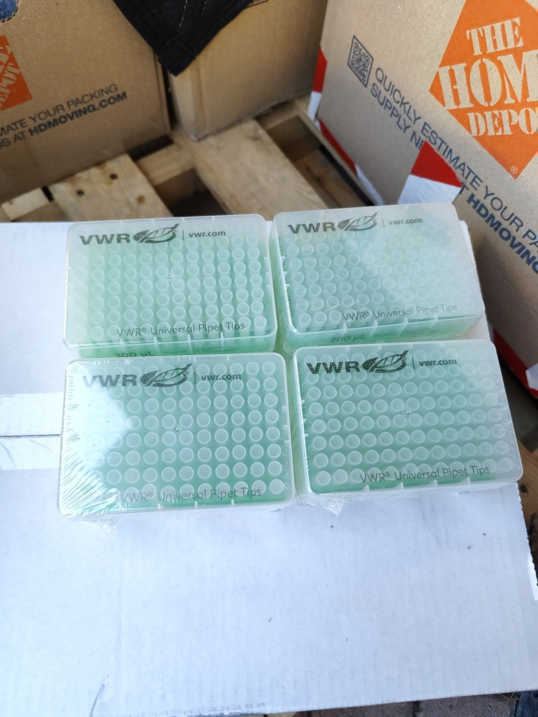 4 Racks Of VWR Universal Tips 300ul