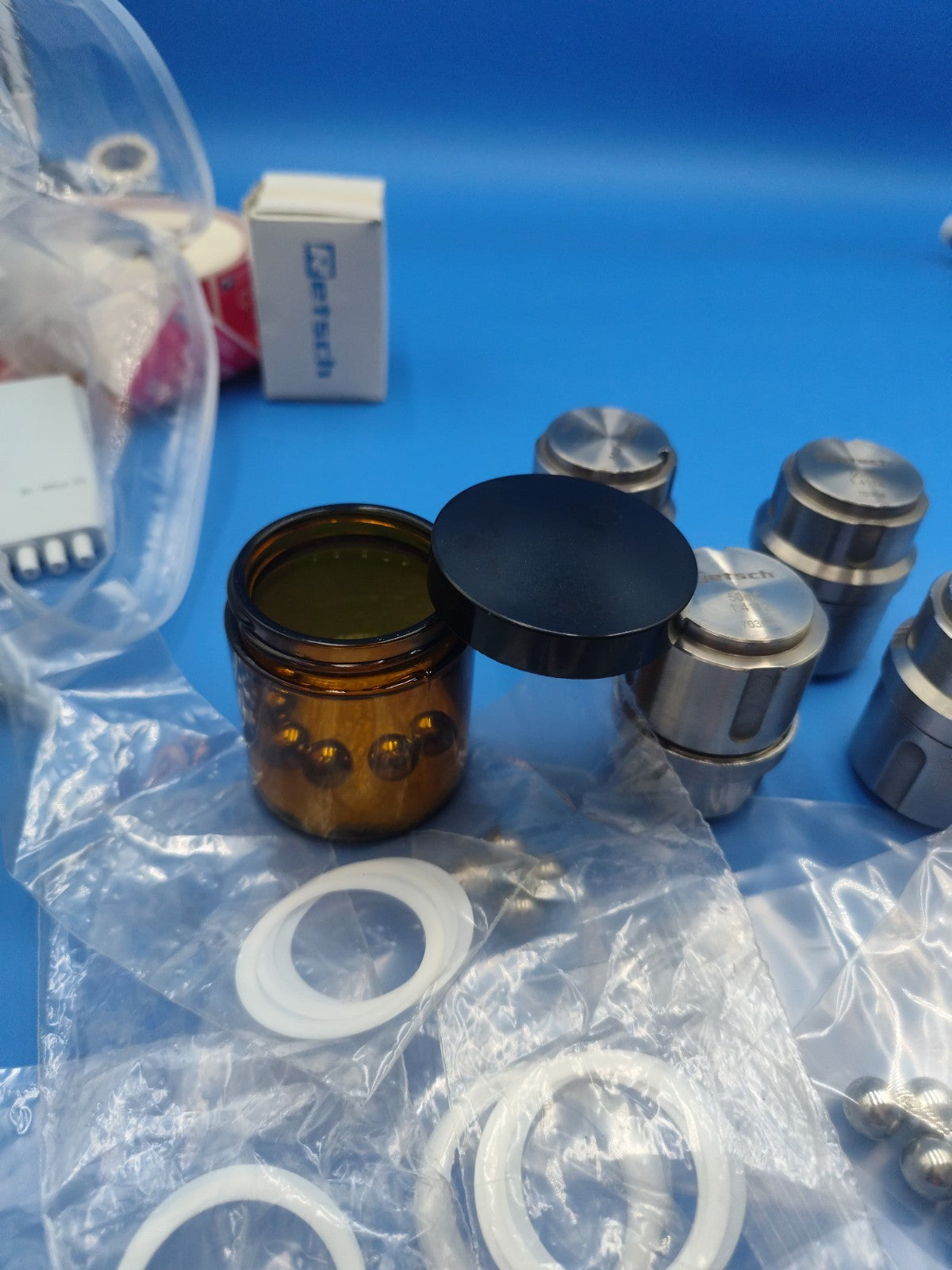 Retsch 50ml 70354 grinding jar 1.4112 With Seal And Grinding Balls