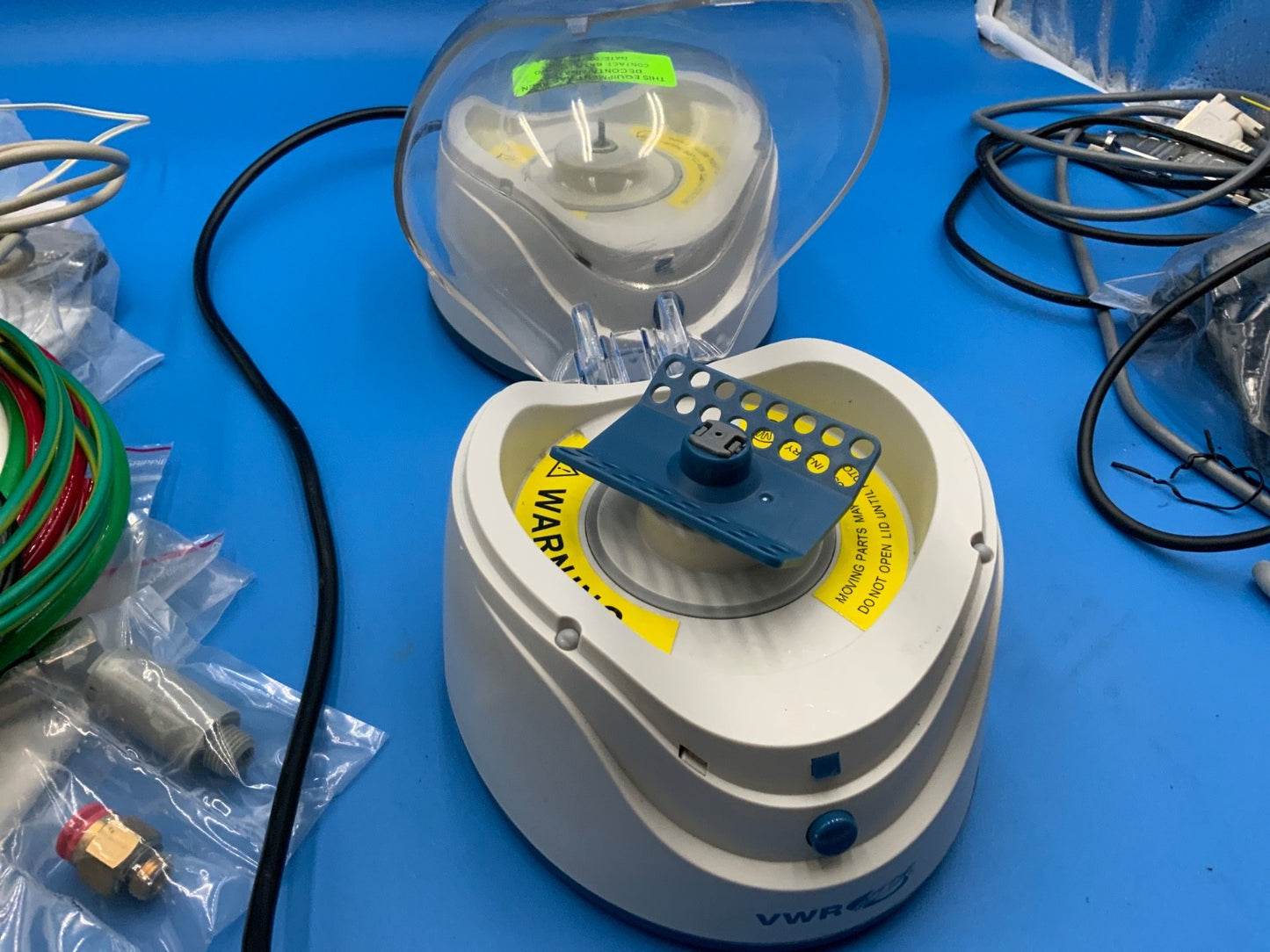 Mini Centrifuge for 1.5 ml 2ml or PCR tubes Thermo VWR Fisher Corning Mini Spin