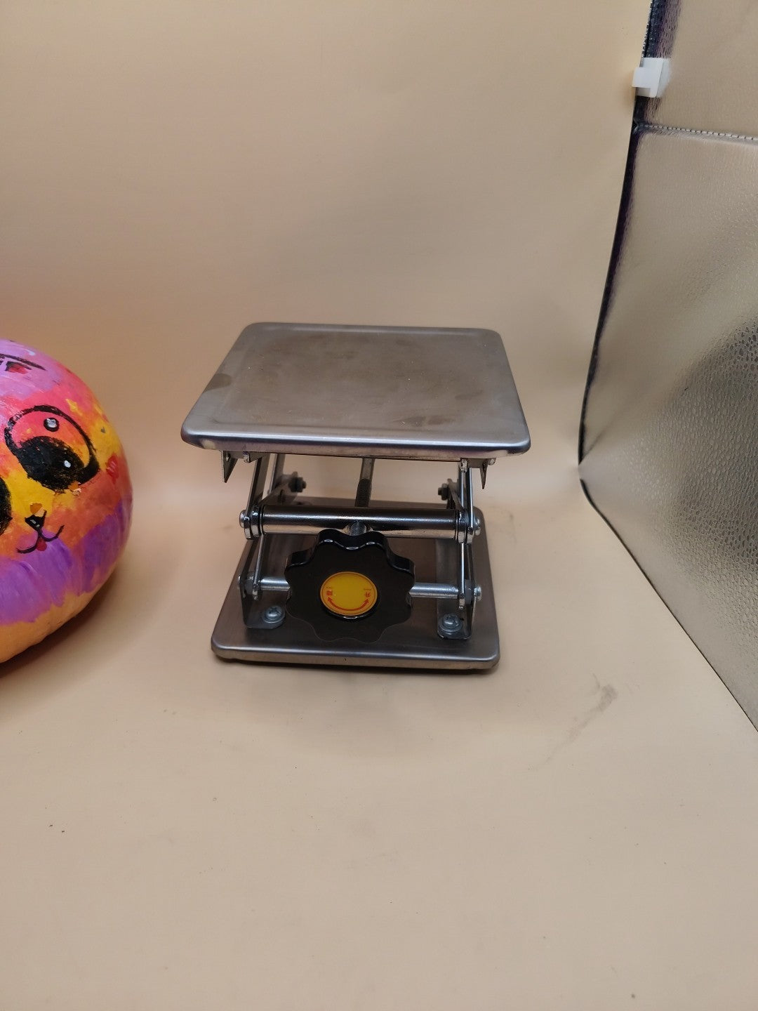 Laboratory Jack Stand 6" X 6" 3.2-9.5" Height 