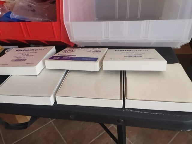 One box Of Fisher Brand Weighting Paper 6x6