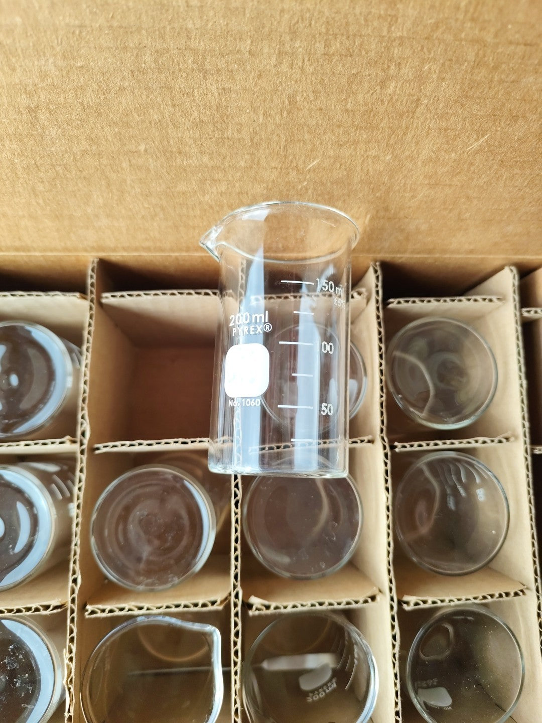 Corning Pyrex 1060-200 Beaker Graduated 12 pk 200ml Tall