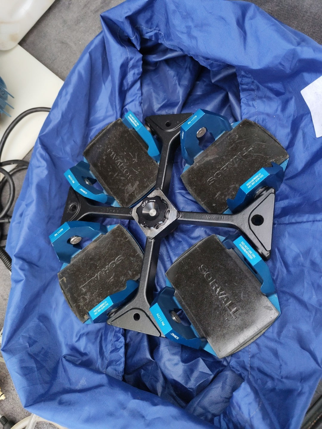 Sorvall Rotor And Four 11779 Swing Buckets For Plates