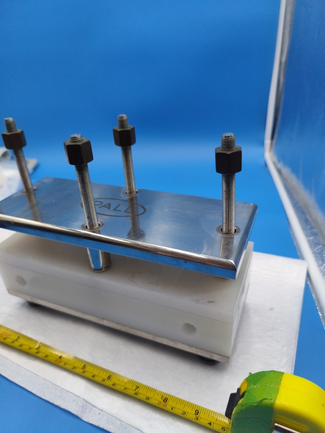 Pall Corporation TFF Cassette holder