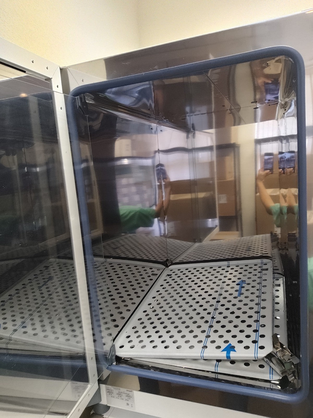 Thermo Scientific Heratherm Incubator