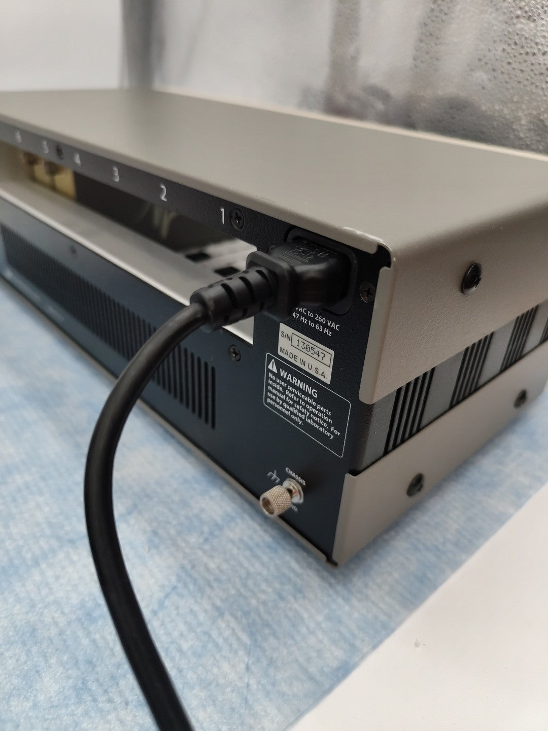 SRS SIM900 Mainframe Plus 2x SIM983