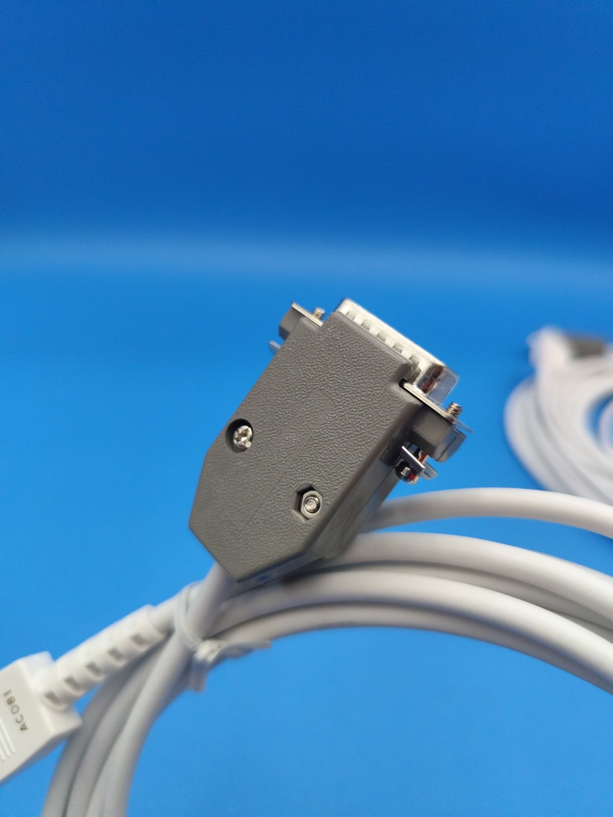 db15 male to 4 pin male cable