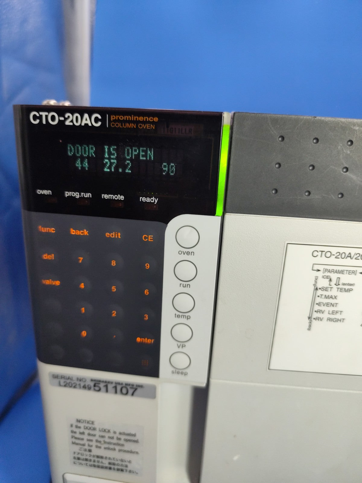 Shimadzu CTO-20AC Prominence Column Oven Door Is Open