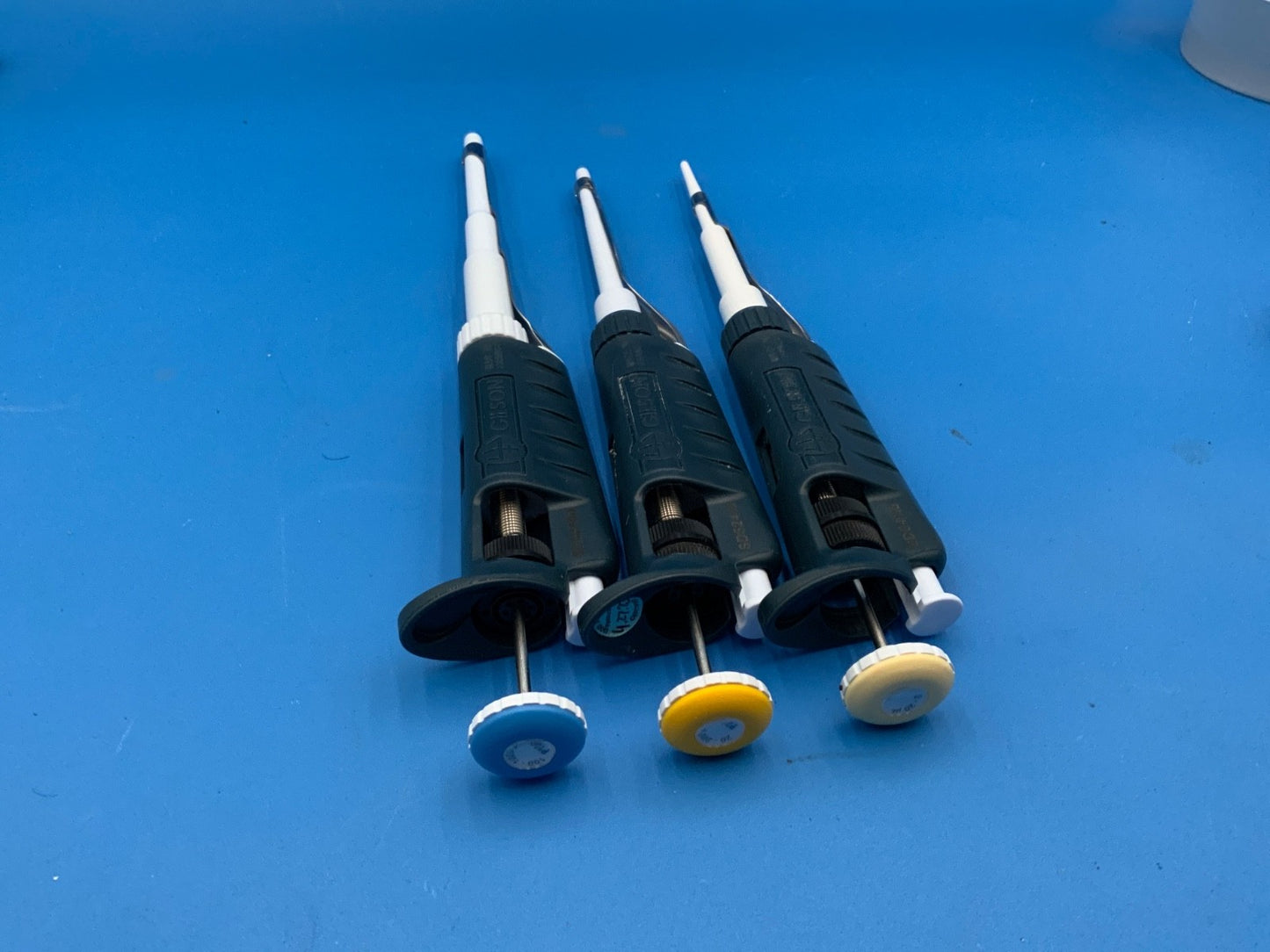 Gilson Pipetman or Equivalent Adjustable Single Multi Channel Manual Pipette Set
