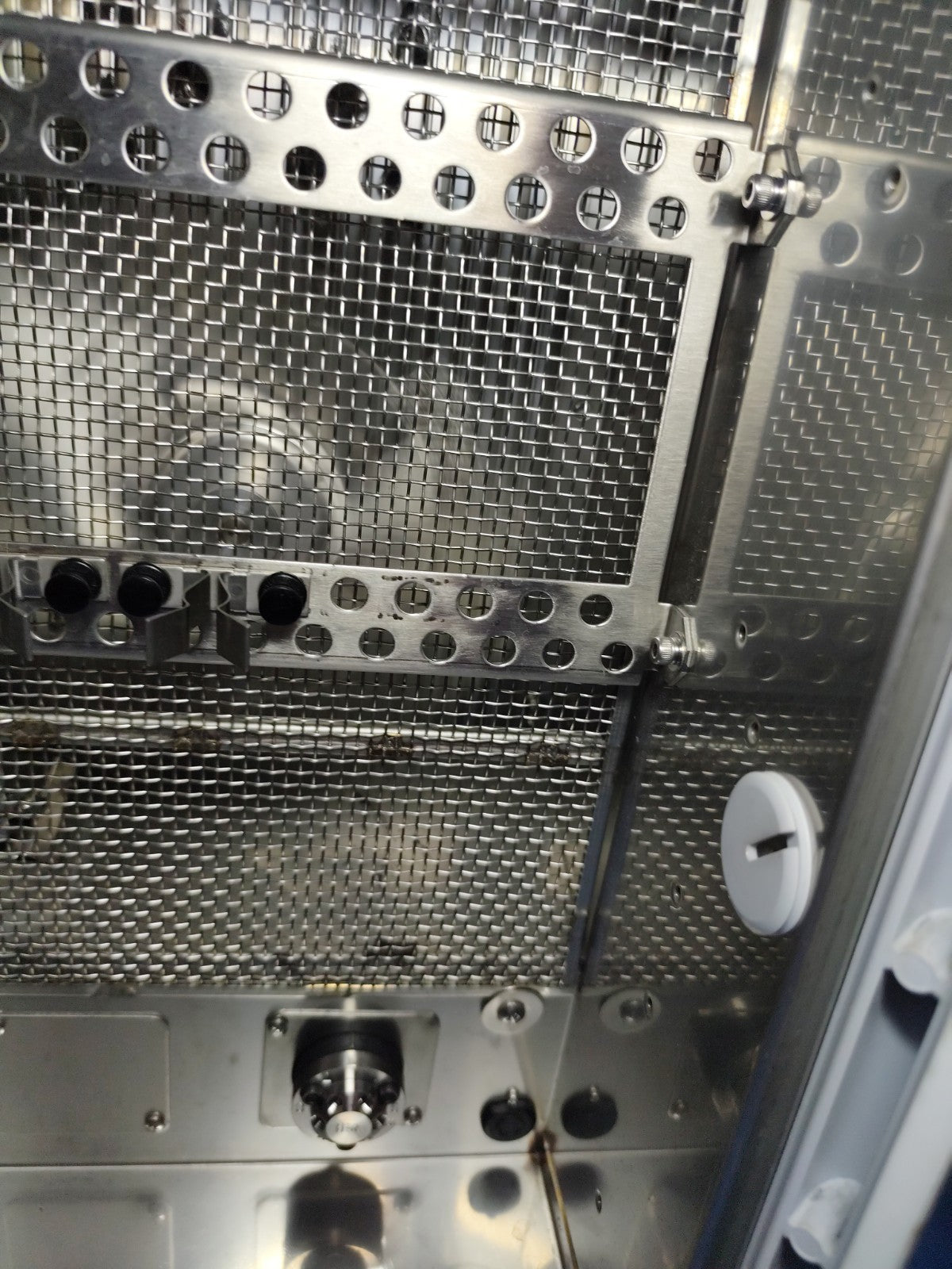 Shimadzu CTO-20AC Prominence Column Oven Door Is Open