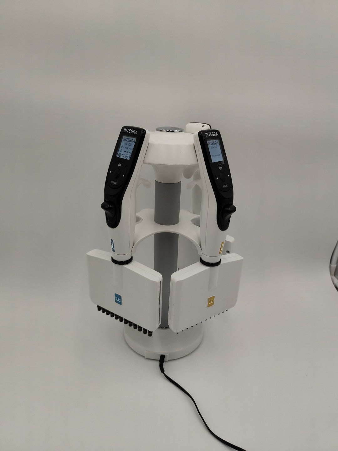 Set Of 3 Integra Viaflo  Pipette 12 Channel 12.5 125 1250 ul Charging Stand