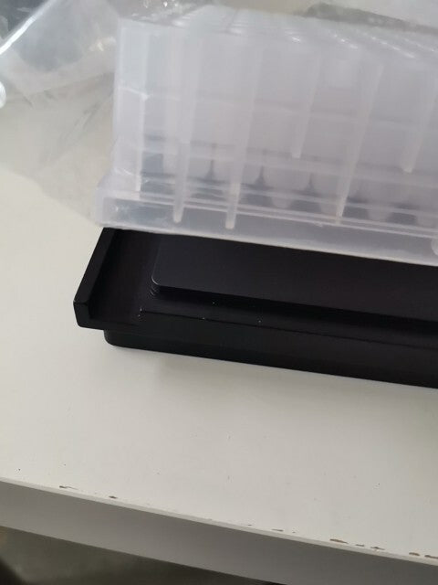 Thermo Conductive Plate Holder. Metal. Used