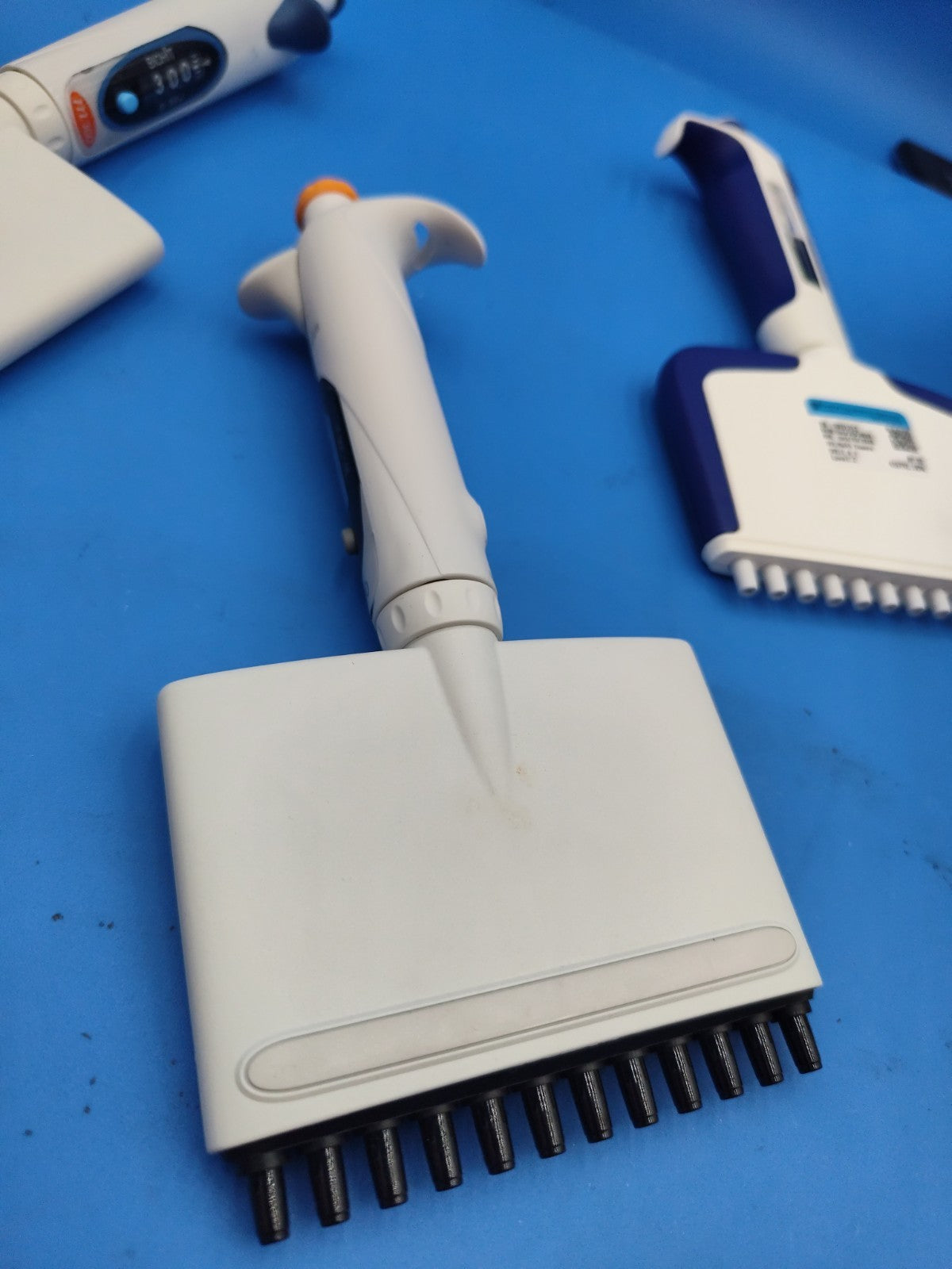Satorius Mline 300ul 12 Channel Pipette 30-300ul