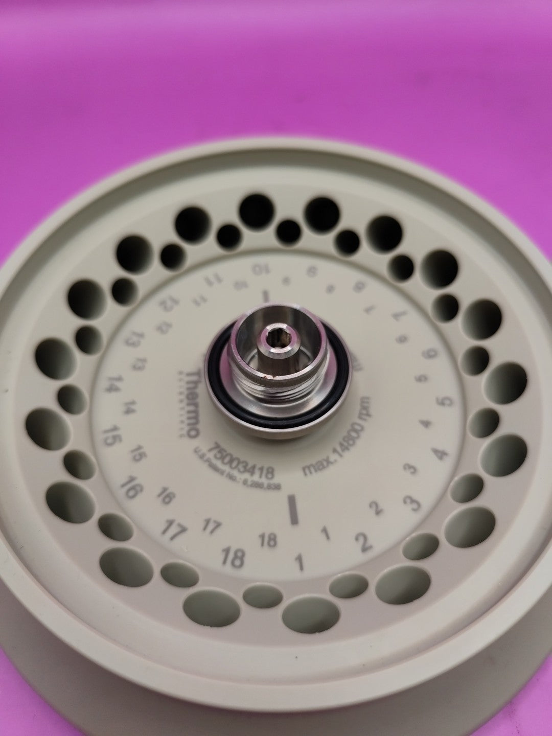 75003418 Thermo Scientific Dix Angle Rotor with Lid 75003406