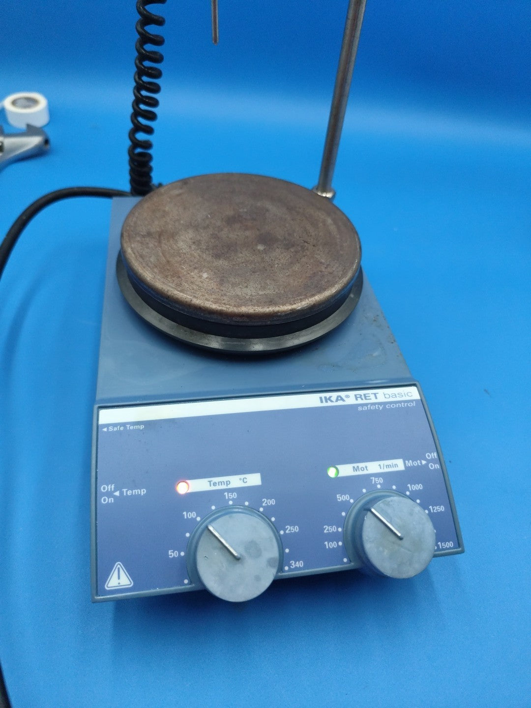 ika RET basic heating Magnetic stirrer with sensor With Safety Control w. Stand