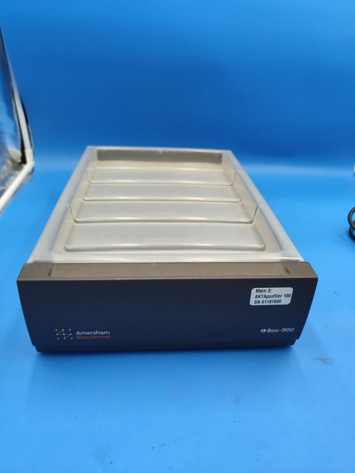 akta box-900