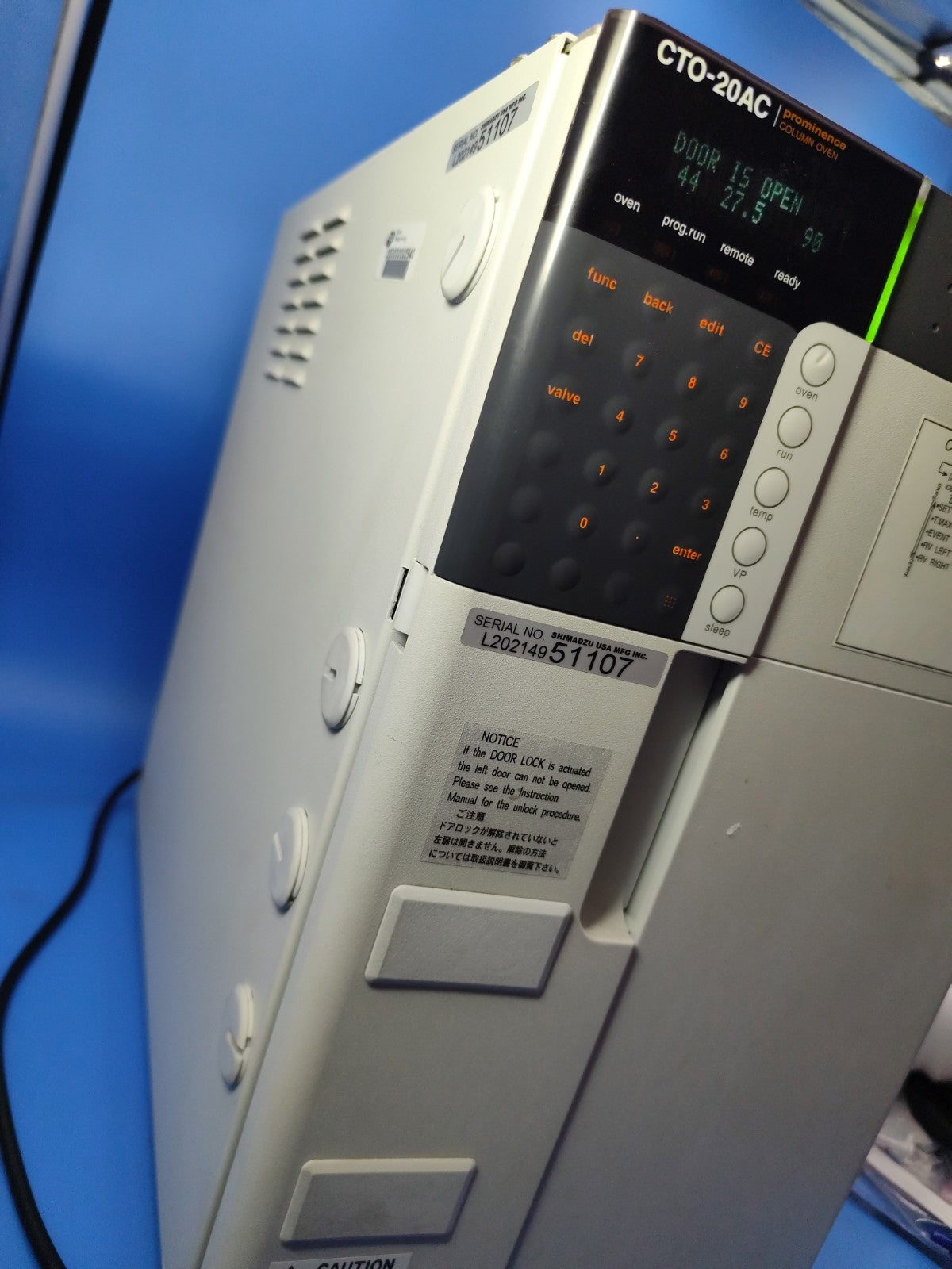 Shimadzu CTO-20AC Prominence Column Oven Door Is Open