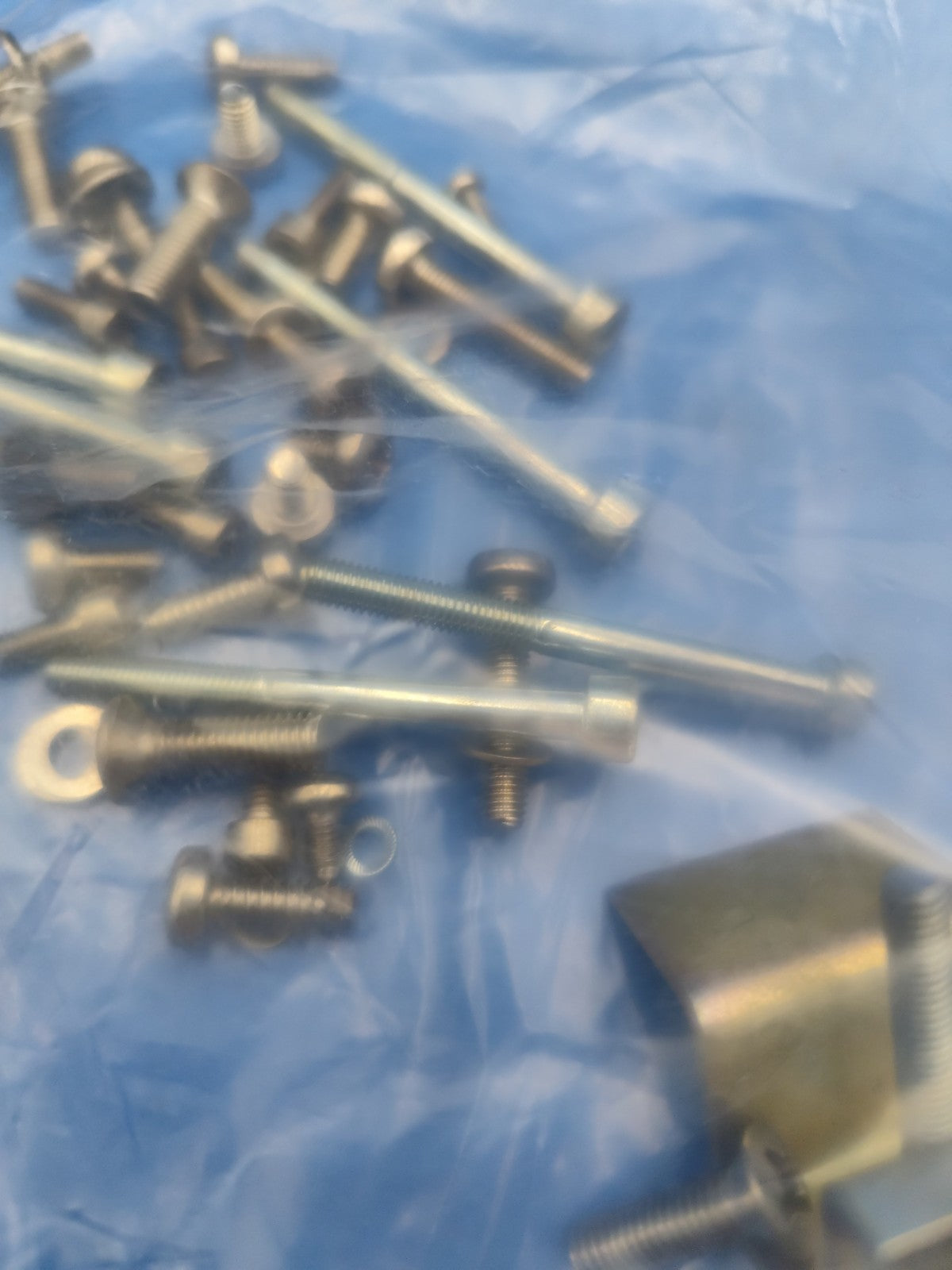 Lot Of Used Screws From GE Akta
