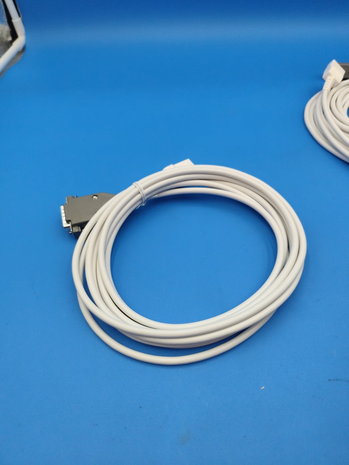 db15 male to 4 pin male cable