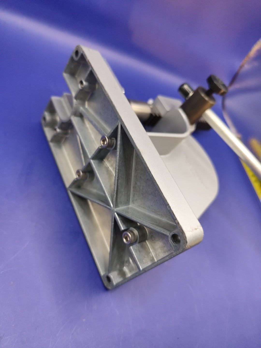 HanaPress Vise