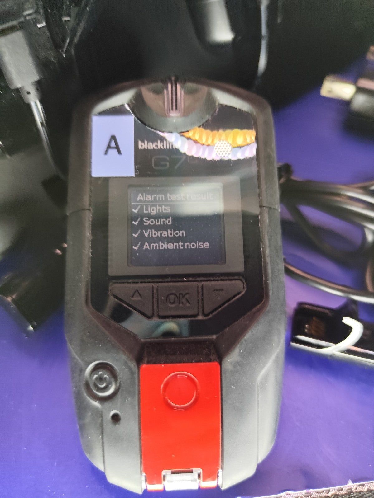 Set of 4 Blackline Safety G7c monitors with chargers And Charging Stand